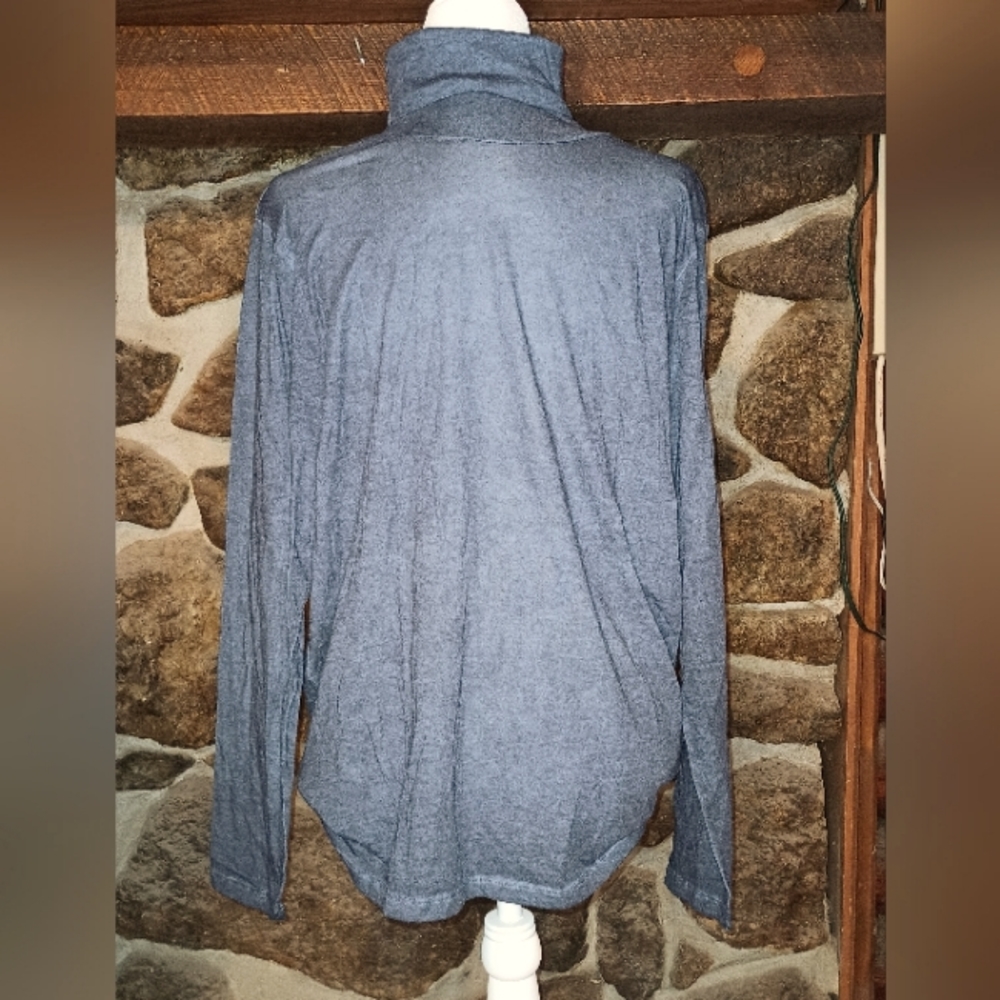 Majestic Filatures men's large gray long sleeve turtleneck